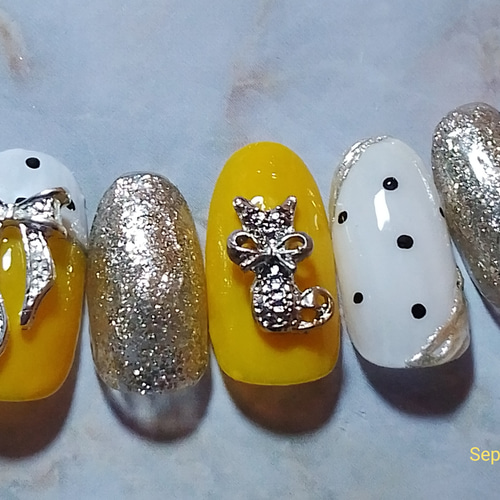 ジェルネイルチップ☆付け爪☆イエロー×ドット☆3Dリボン＆猫 ネイル  