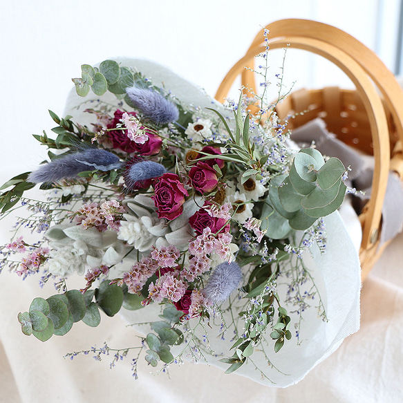 布に包んだ可愛い草花のブーケ in basket ドライフラワー HBleafage