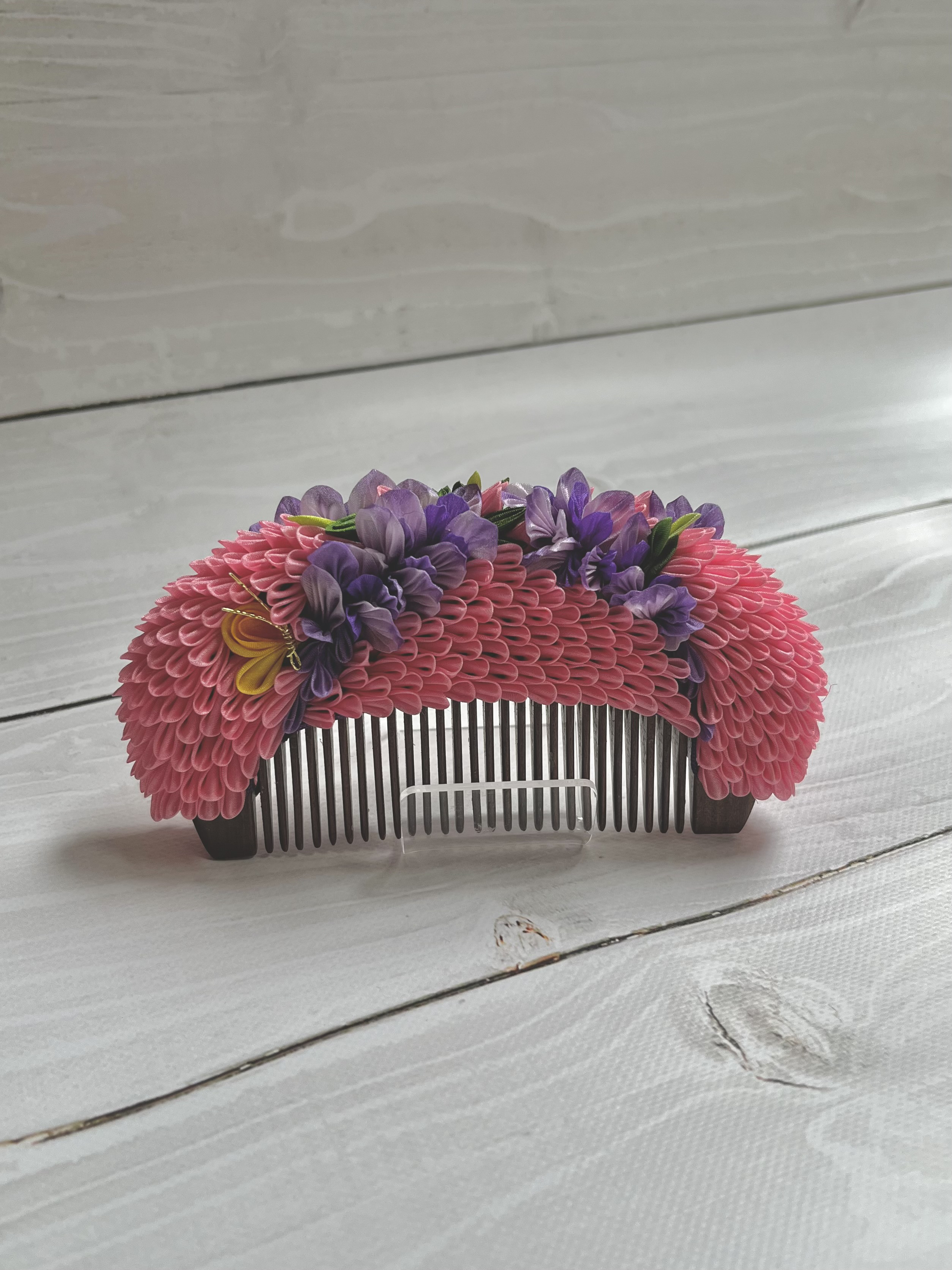 つまみ細工花櫛　藤と蝶