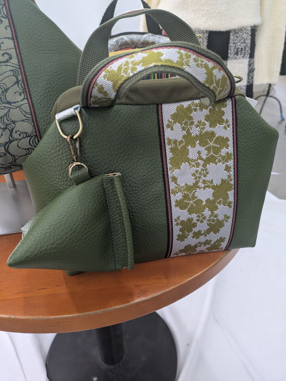 未使用一度も使用してないです。ゴルフバック及びトートバッグ