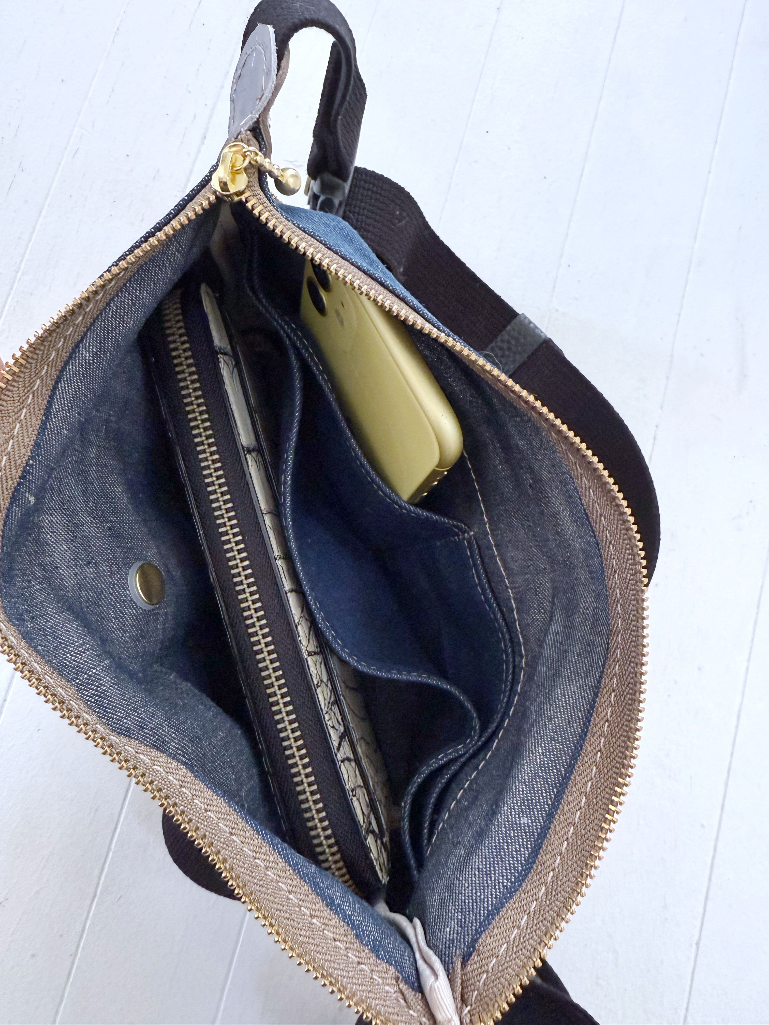 デニム 生地 本革 サコッシュ ボディバッグ ショルダー クラッチ ウエストポーチ