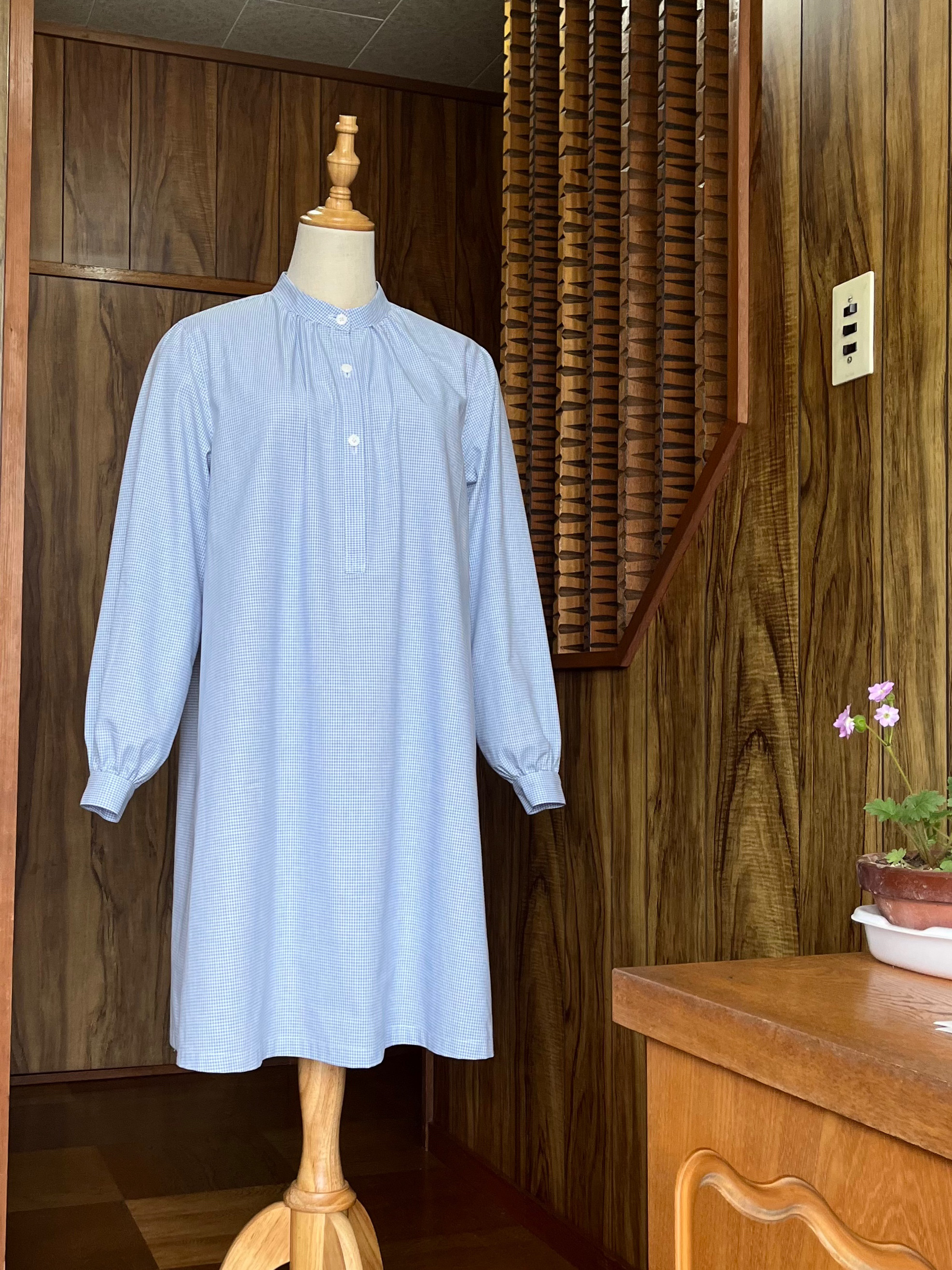 水色チェック柄　チュニック 4,914円