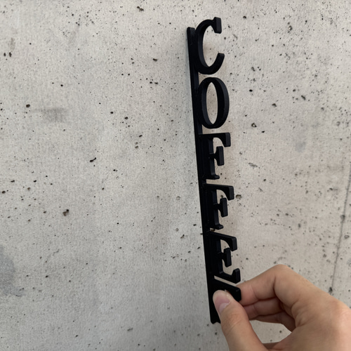 【新品未使用】「COFFEE」縦型サインプレート（壁付け対応） 新品未使用】「COFFEE」縦型サインプレート（壁付け対応） COFFEE