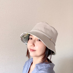 【creema限定】UVカットの帽子＊三つ葉チャーム×お花柄のバケットハット＊サイズ受注製作＊SS/S/M/L/LL 8枚目の画像