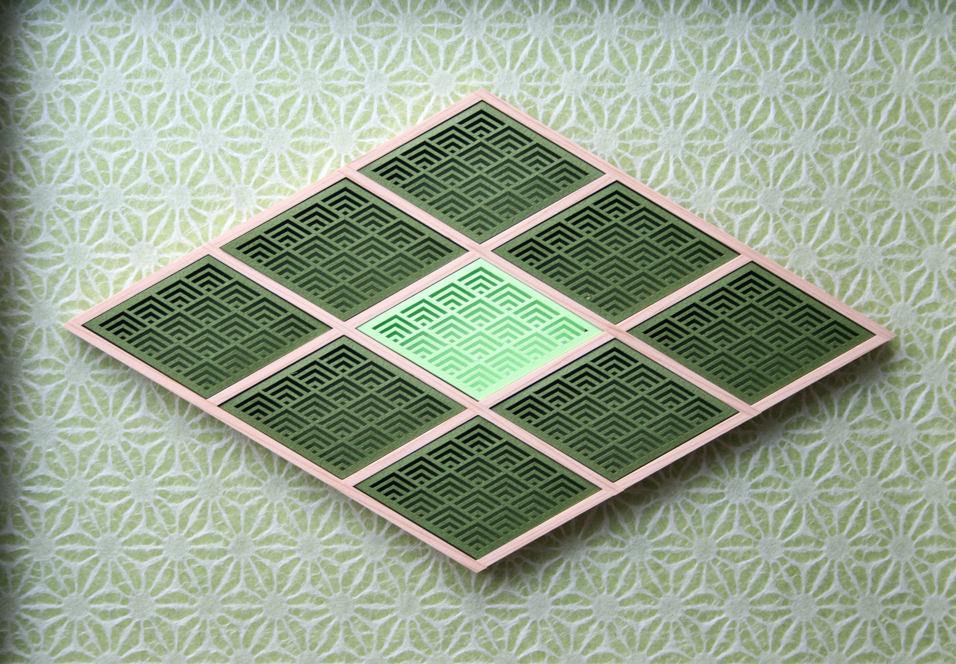 組子の和風ニッチフレーム 【落水紙背景 麻の葉柄草色 角青海波柄　Type C】お部屋に和風をどうぞ！ プレゼントにも！