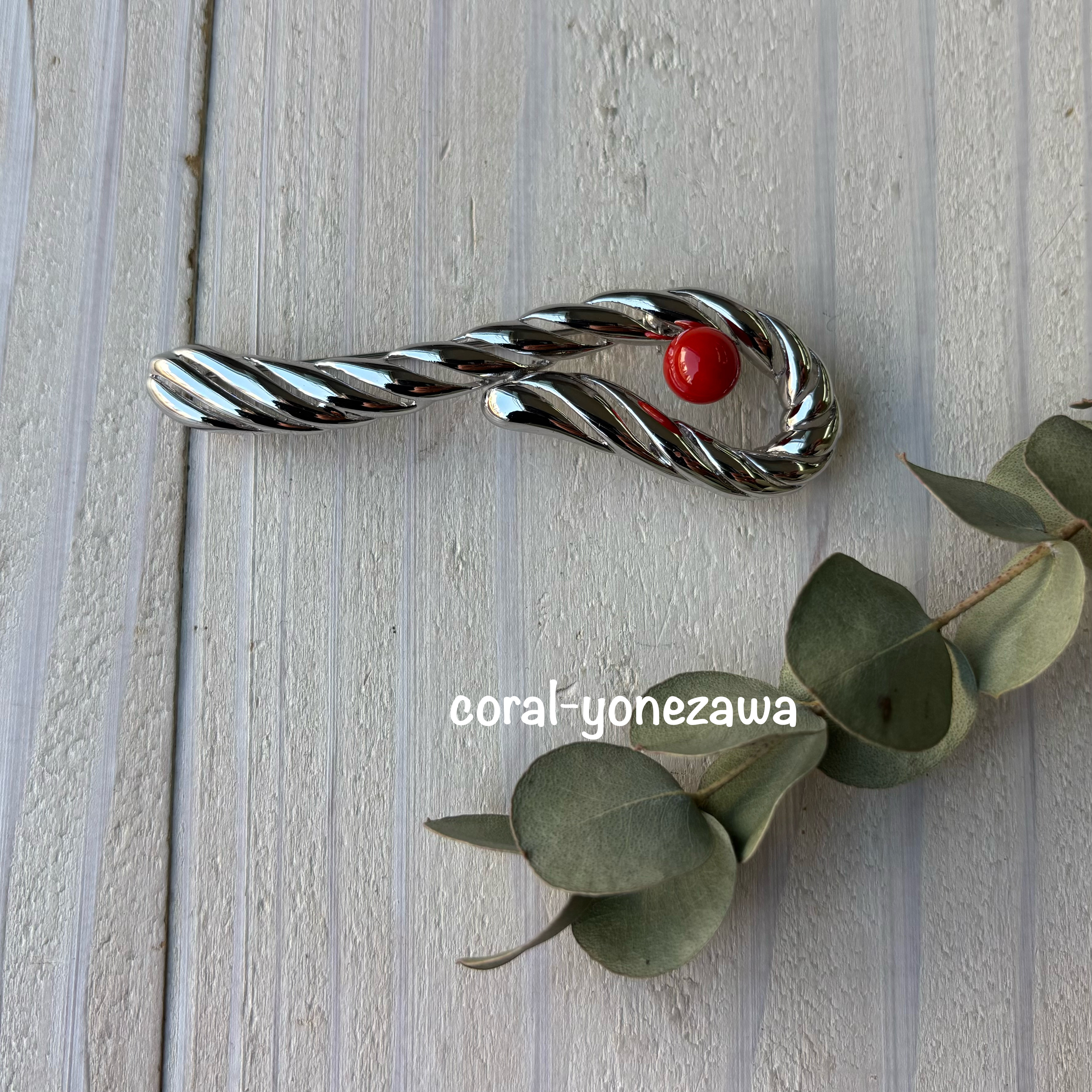 赤珊瑚一つ珠svブローチ.ペンダント＆ブローチ兼用