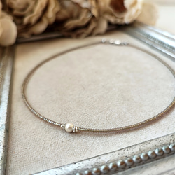 とても小さなコットンパールのかわいいチョーカー（マグネット式金具へ変更可能です） 2枚目の画像