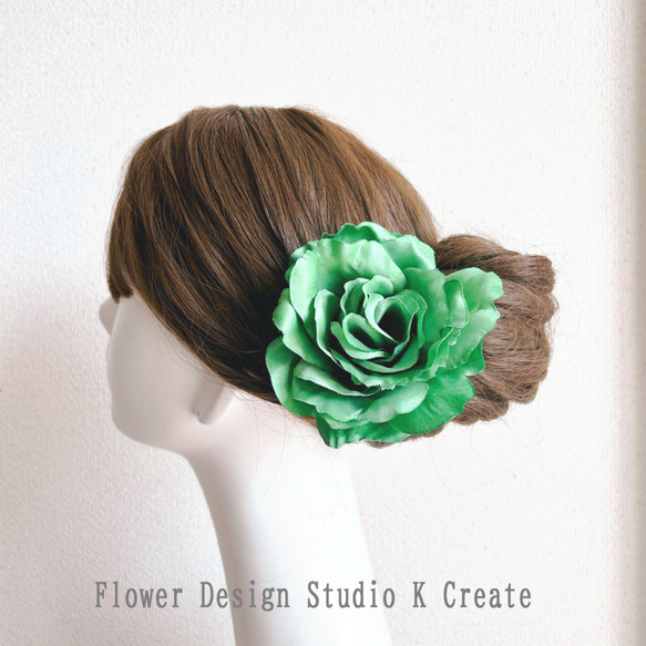 緑色の薔薇の髪飾り 緑色 グリン バラ 大きめ 花径12cm フラメンコ