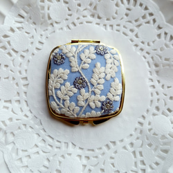 華やかインド刺繍リボンのコンパクトミラー　花柄　スクエア　No.2 2枚目の画像