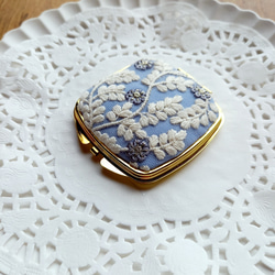 華やかインド刺繍リボンのコンパクトミラー　花柄　スクエア　No.2 3枚目の画像