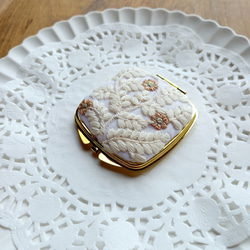 華やかインド刺繍リボンのコンパクトミラー　花柄　スクエア　No.2 7枚目の画像