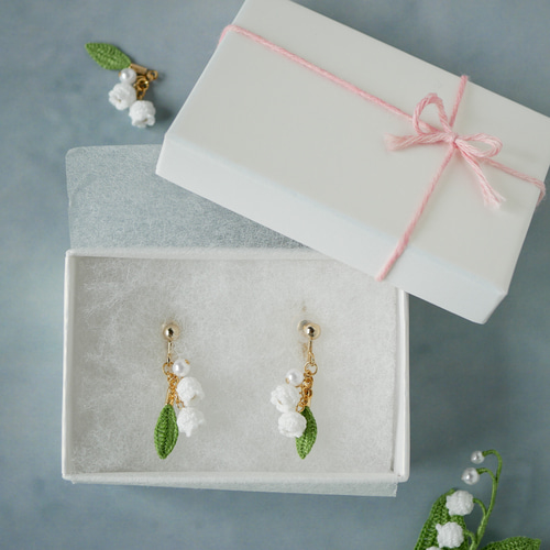 小さなすずらんのピアス/イヤリング(受注制作、花、お花モチーフ、春