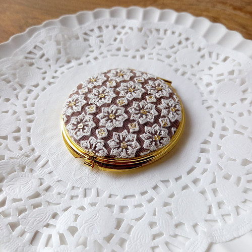 華やかインド刺繍リボンのコンパクトミラー｜小花柄＊サークル型 手鏡