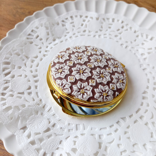 華やかインド刺繍リボンのコンパクトミラー｜小花柄＊サークル型 手鏡