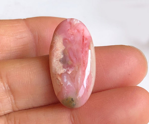 2584  ピンクオパール　天然石 1枚目の画像