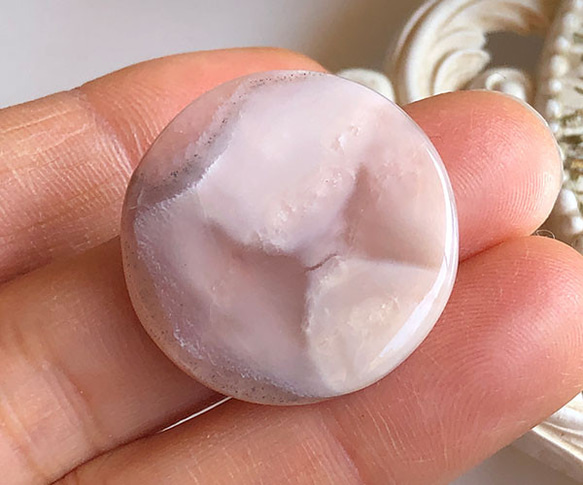 2552  ピンクオパール　天然石 1枚目の画像