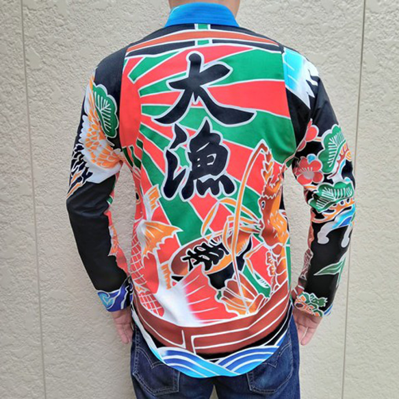 長袖和柄シャツ（大漁旗）黒 1枚目の画像