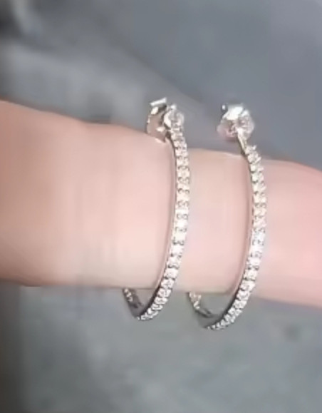 モアサナイト　2cm フープピアス　キラキラ　ラグジュアリー　k18 プラチナ　ホワイトゴールド