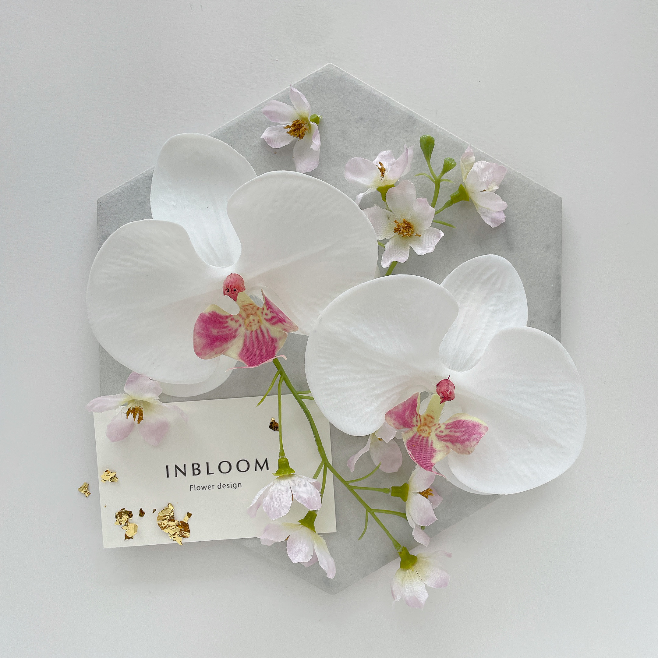 NEW【数量限定】胡蝶蘭  ♡髪飾り 桜　ピンク　イヤーカフ オーダー可　造花　前撮り　振袖　和装　白無垢　成人式