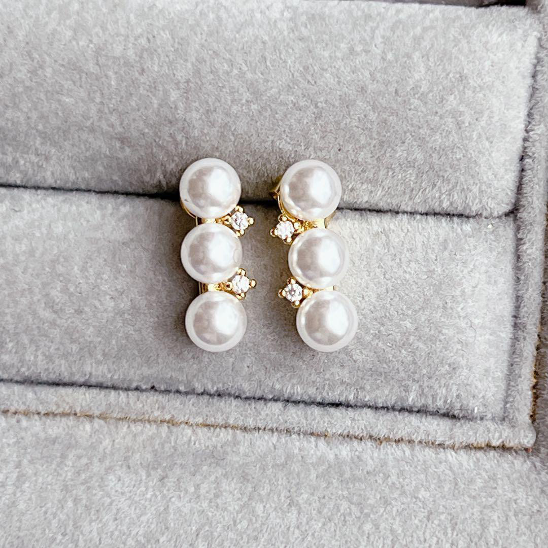 パールとクリスタルのピアス