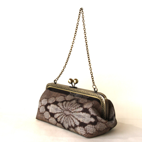 アンティーク泥大島紬リメイクがま口バック/和装バッグ/スマホ入ります