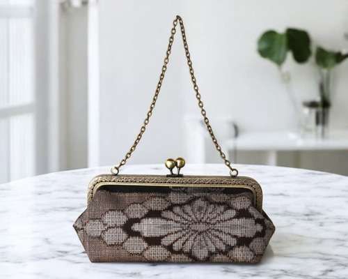 アンティーク泥大島紬リメイクがま口バック/和装バッグ/スマホ入ります