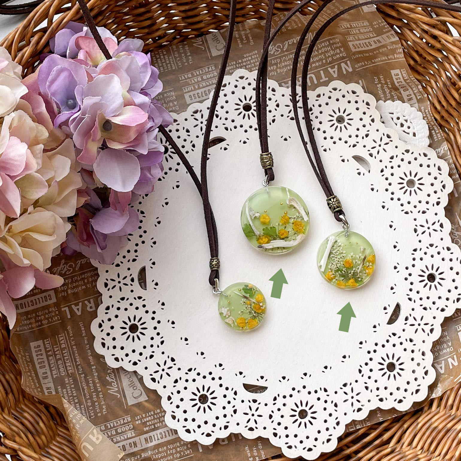 うちの子【遺骨・遺毛アクセサリー】もえぎの丸いレジン2個セット　 C-017