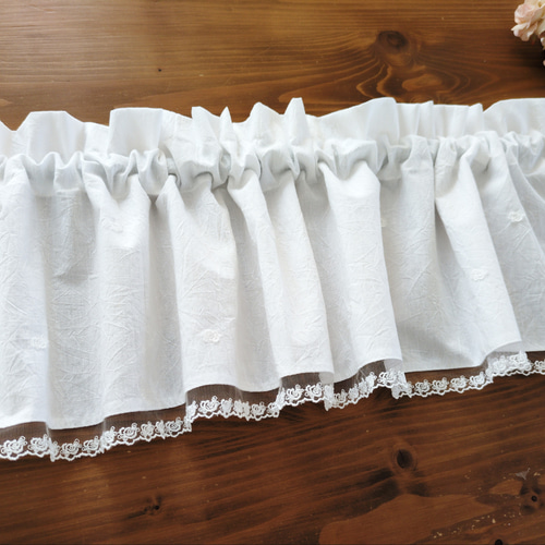 ホワイトコットン♪カフェカーテンセット(リボンクリップ付き)薔薇のレース付き♡︎ ホワイトコットンカフェカーテンセット(リボンクリップ付き)薔薇の