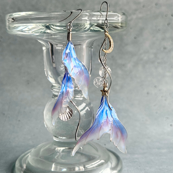 人魚の耳飾り 月光人魚の耳飾り【ブルー&レッド】 ピアス（フック・チェーン