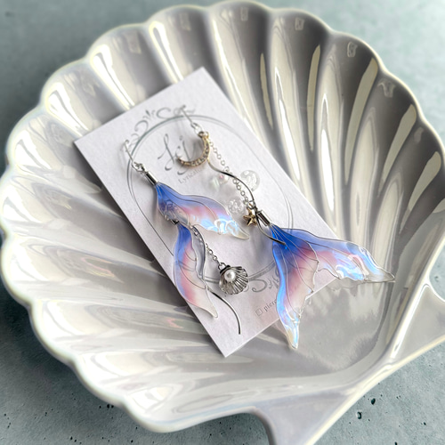 月光人魚の耳飾り【ブルー&レッド】 ピアス（フック・チェーン