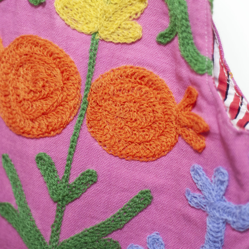 少し傷のある手縫いの刺繍パッチワーク純綿ベスト インドの純綿