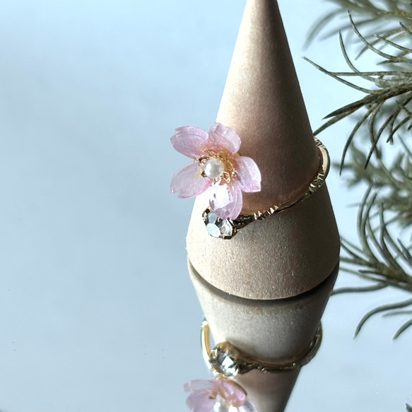桜一粒リング＊指輪＊フォークリング＊ピンク＊ゴールドカラー＊プラ板＊アクセサリー＊普段使い＊春＊チェリー 3枚目の画像