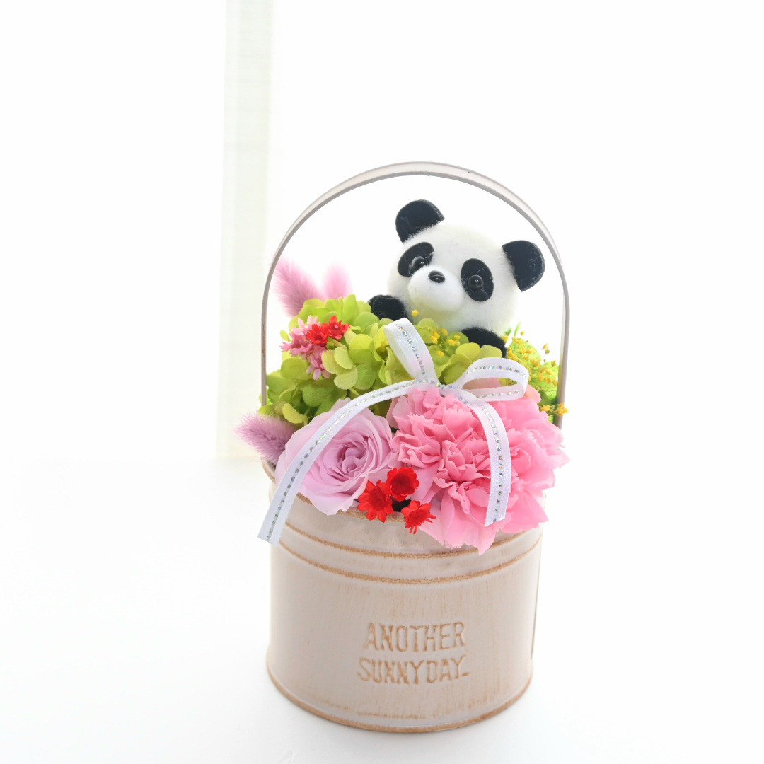 ★送料無料！花とパンダ【プリザーブドフラワー】花  パンダ 誕生日 動物 母の日 誕生日 フラワーアレンジメント