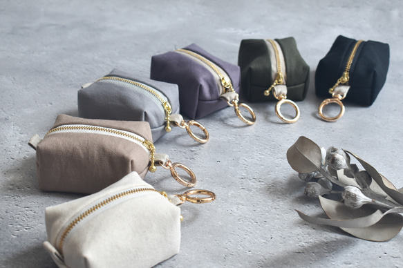 カラビナ付きミニポーチ/キーホルダーポーチ/キーケース ポーチ petit