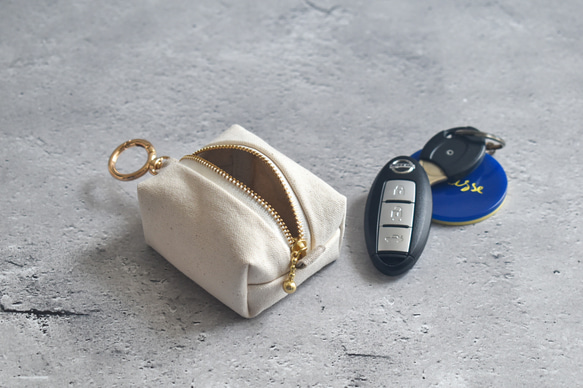 カラビナ付きミニポーチ/キーホルダーポーチ/キーケース 2枚目の画像