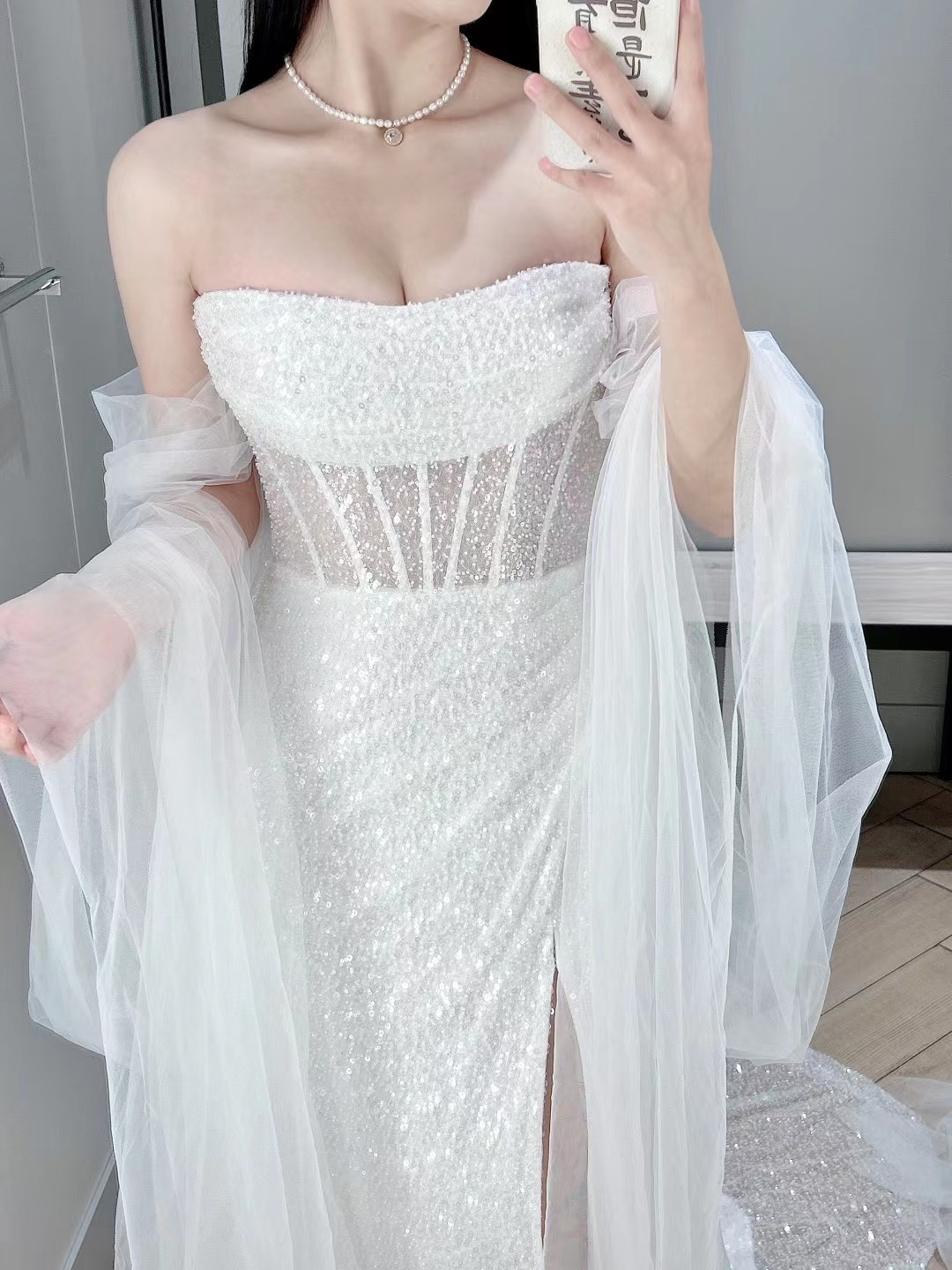 新作！セクシー　抜群のおしゃれ見え　美しい花レース　ウェディングドレス　カラードレス　サイズオーダー可能　美しい花レース