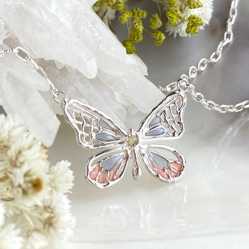 蝶々のネックレス（オパール） ネックレス・ペンダント Cantik* 通販