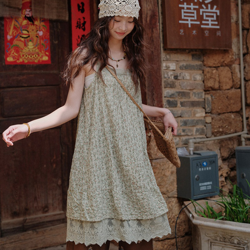 ストラップ   ワンピース   レースのパネルマッチング   オルガンプリーツ   ストラップワンピース