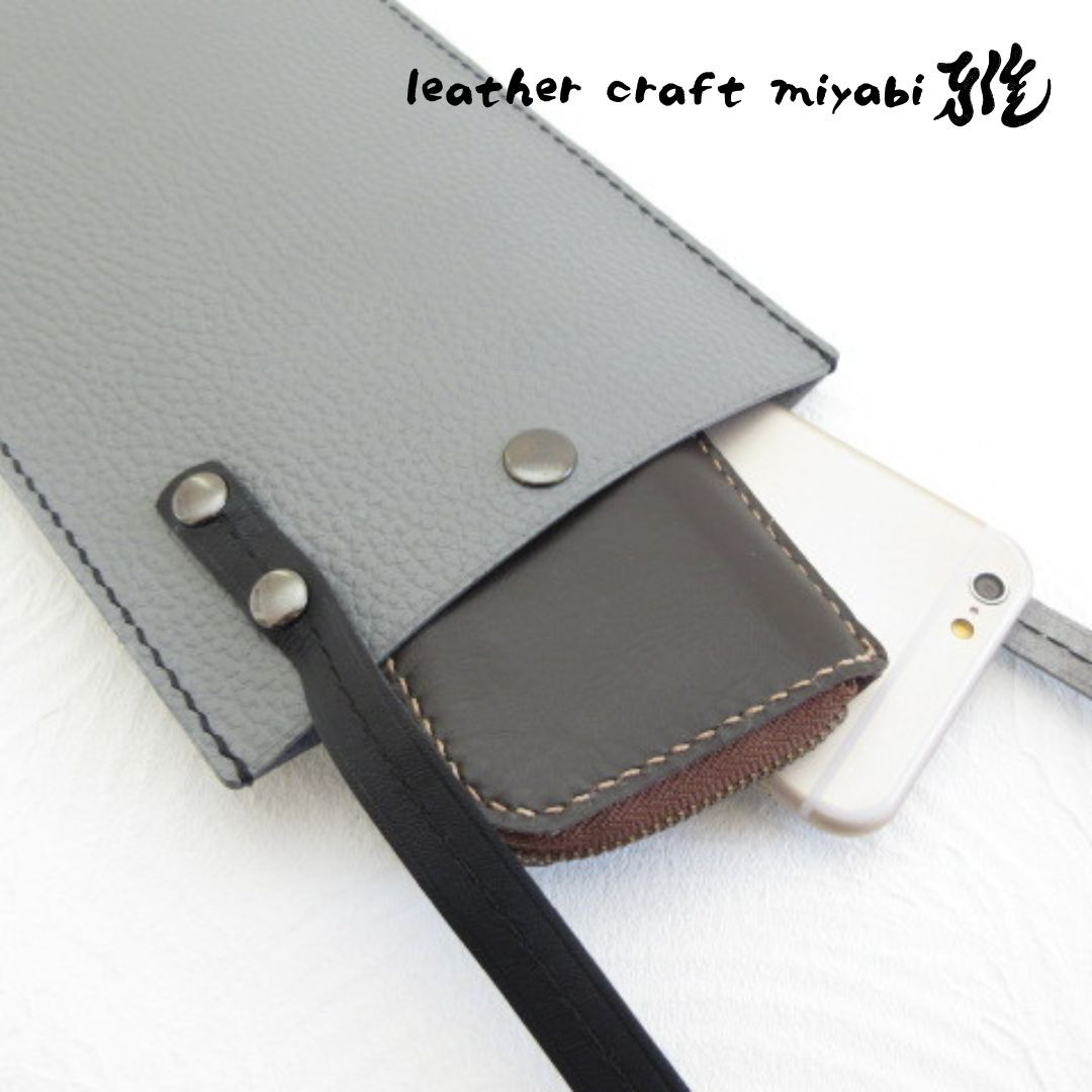 手縫い♪《牛革》２WAYサコッシュ・フラットミニ・シュリンクレザー・グレー・096【超早割母の日2025】