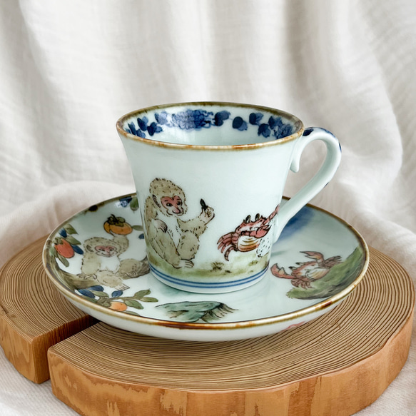 ❤️チコロット❤️すべて手描き❤️染付け❤️ソーサーは取り皿にもなる❤️カップ＆ソーサー❤️さるかに合戦 1枚目の画像