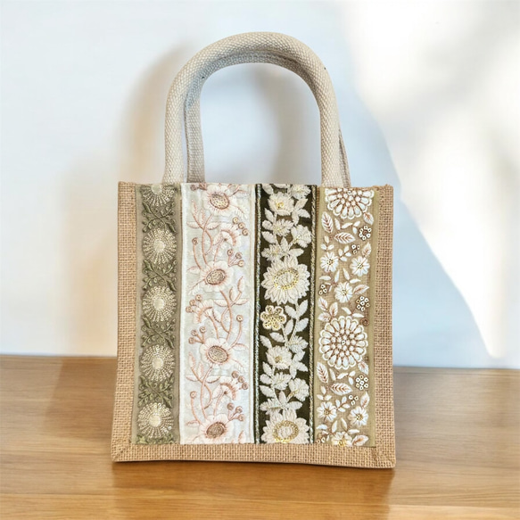 再入荷】インド刺繍リボンのジュートバッグ/エコバッグ/カゴ