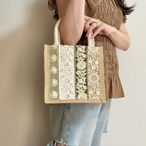 再入荷】インド刺繍リボンのジュートバッグ/エコバッグ/カゴバッグ