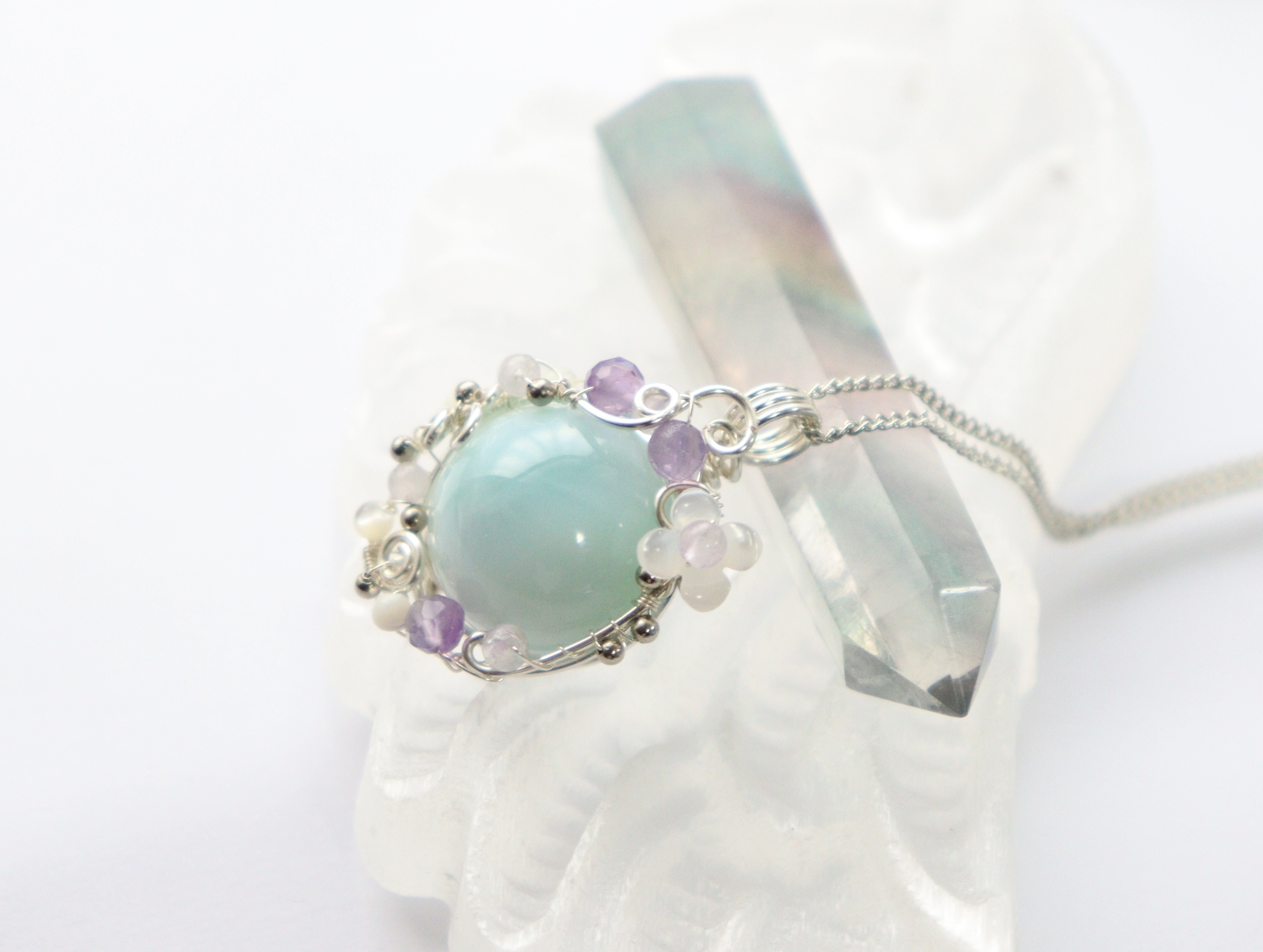 天然石アイスラリマーのワイヤージュエリーネックレス✧ヒーリングストーンペンダント