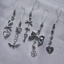 シルバーキーリング 韓国っぽキーホルダー Y2Kチャーム 携帯ストラップ