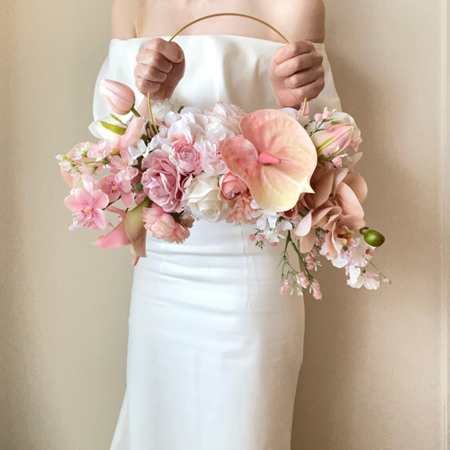 ピンク胡蝶蘭のリングブーケ フープブーケ リングブーケ ピンクブーケ 高級造花 アーティフィシャル