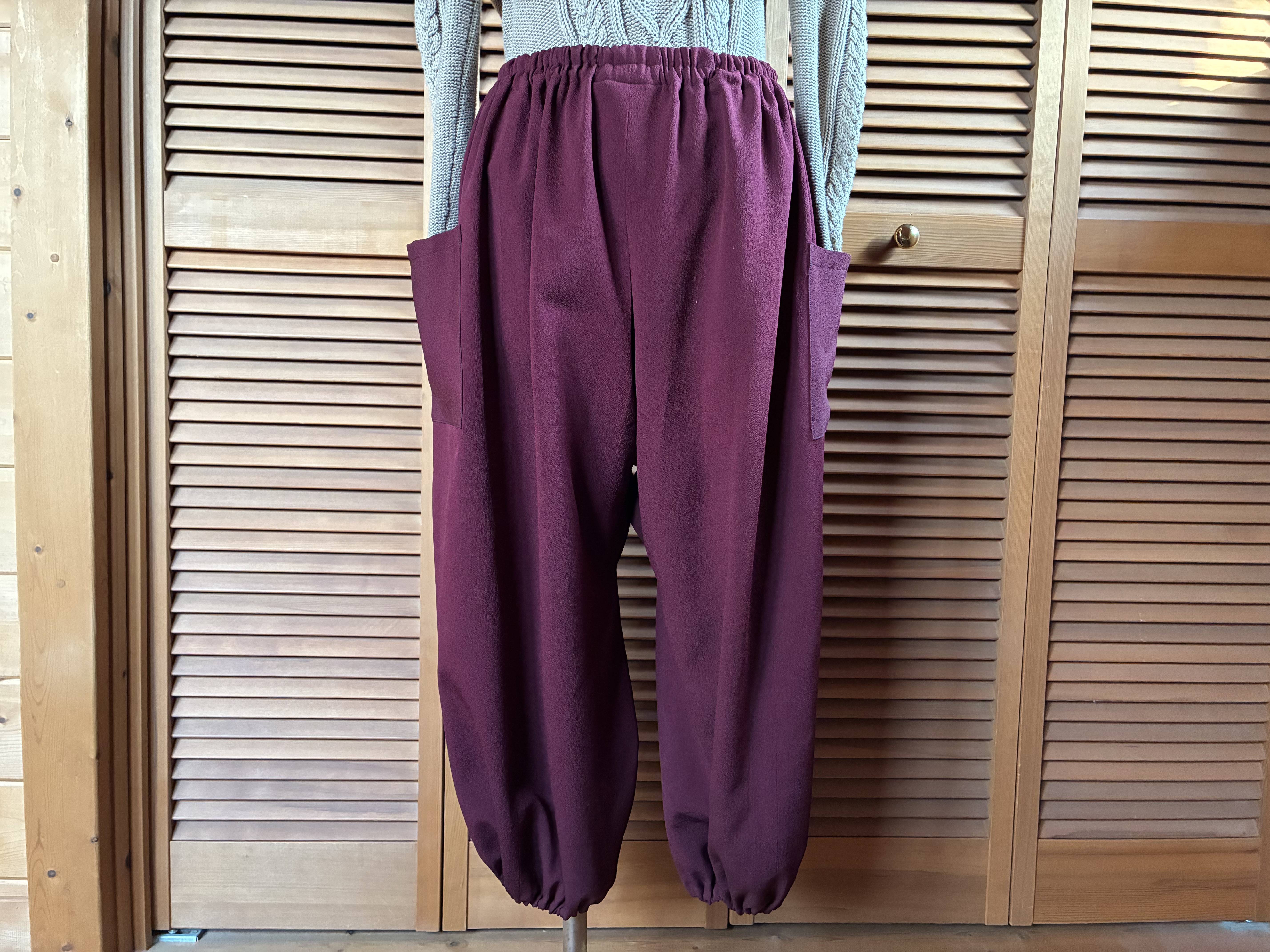赤紫色の着物から　もんぺパンツ　８６ｃｍ　着物リメイク