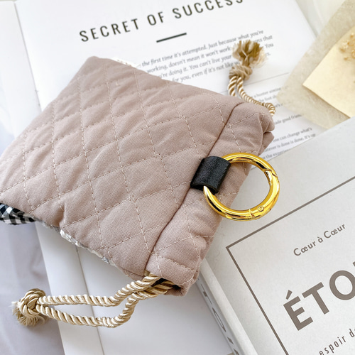 インド刺繍リボン】ハンドメイド ミニ 巾着 フリル ポーチ 巾着袋 うり