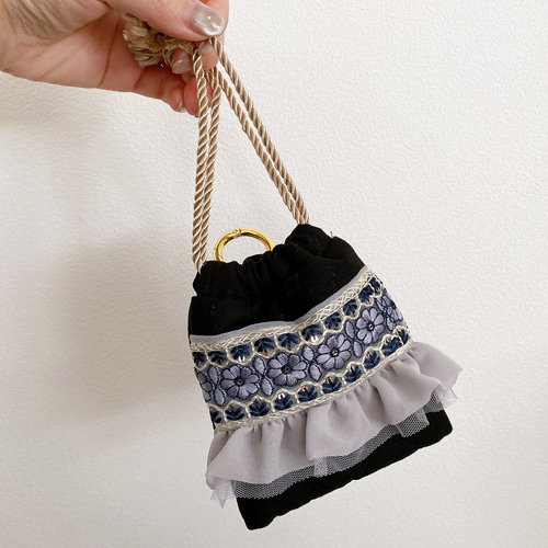 インド刺繍リボン】ハンドメイド ミニ 巾着 フリル ポーチ 巾着袋 うり