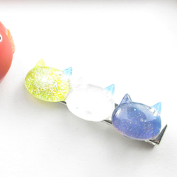 東欧の野良クォーツニャンコだって、平和だけれど個性はあります♪<創作ヘアクリップ>HC099 1枚目の画像