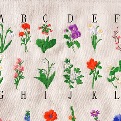 24種から選べるflowerハンカチとポーチのセット 3枚目の画像